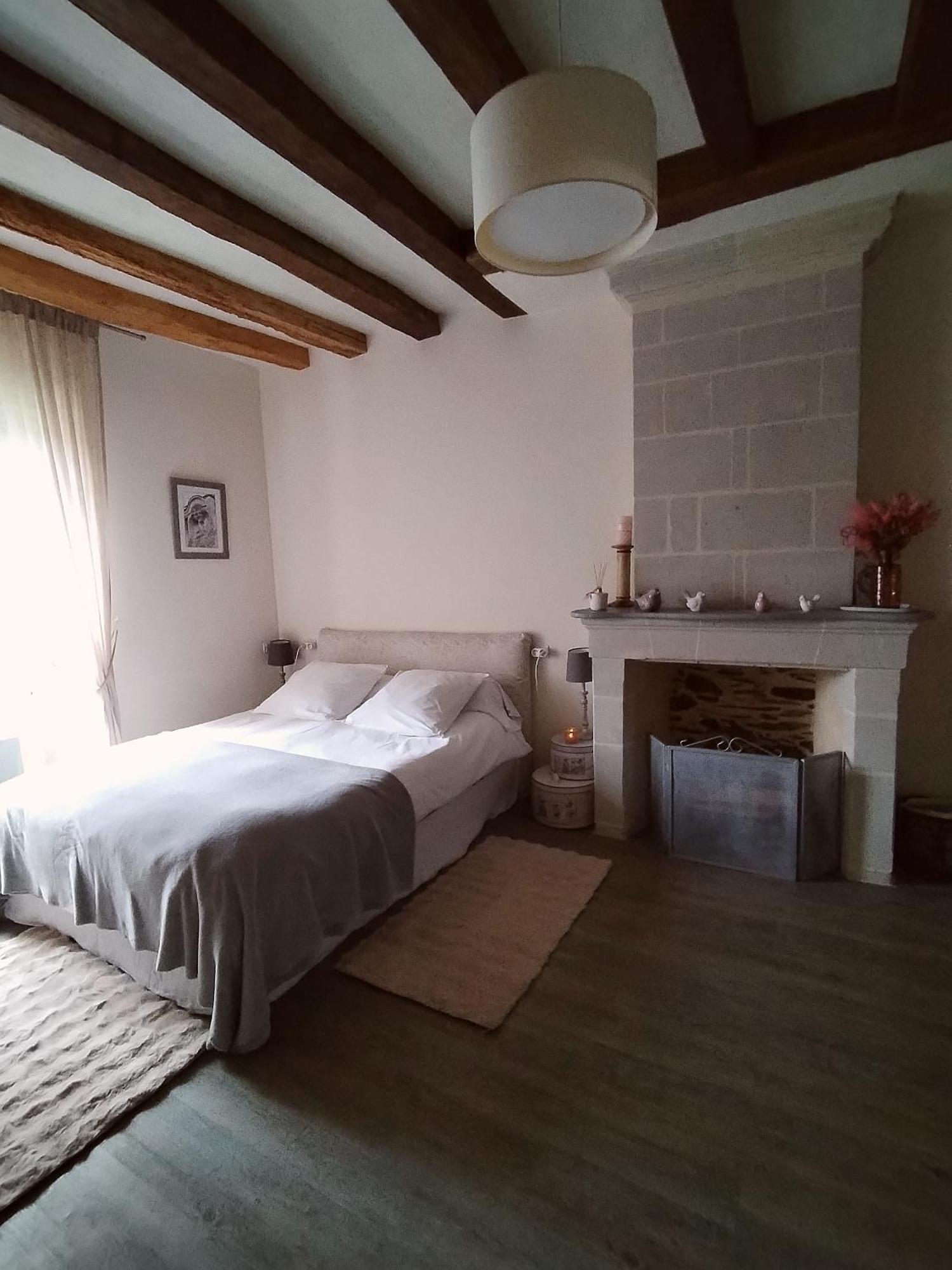 La Petite Boire - Chambres D'Hotes Pres D'Angers Murs-Erigne Room photo